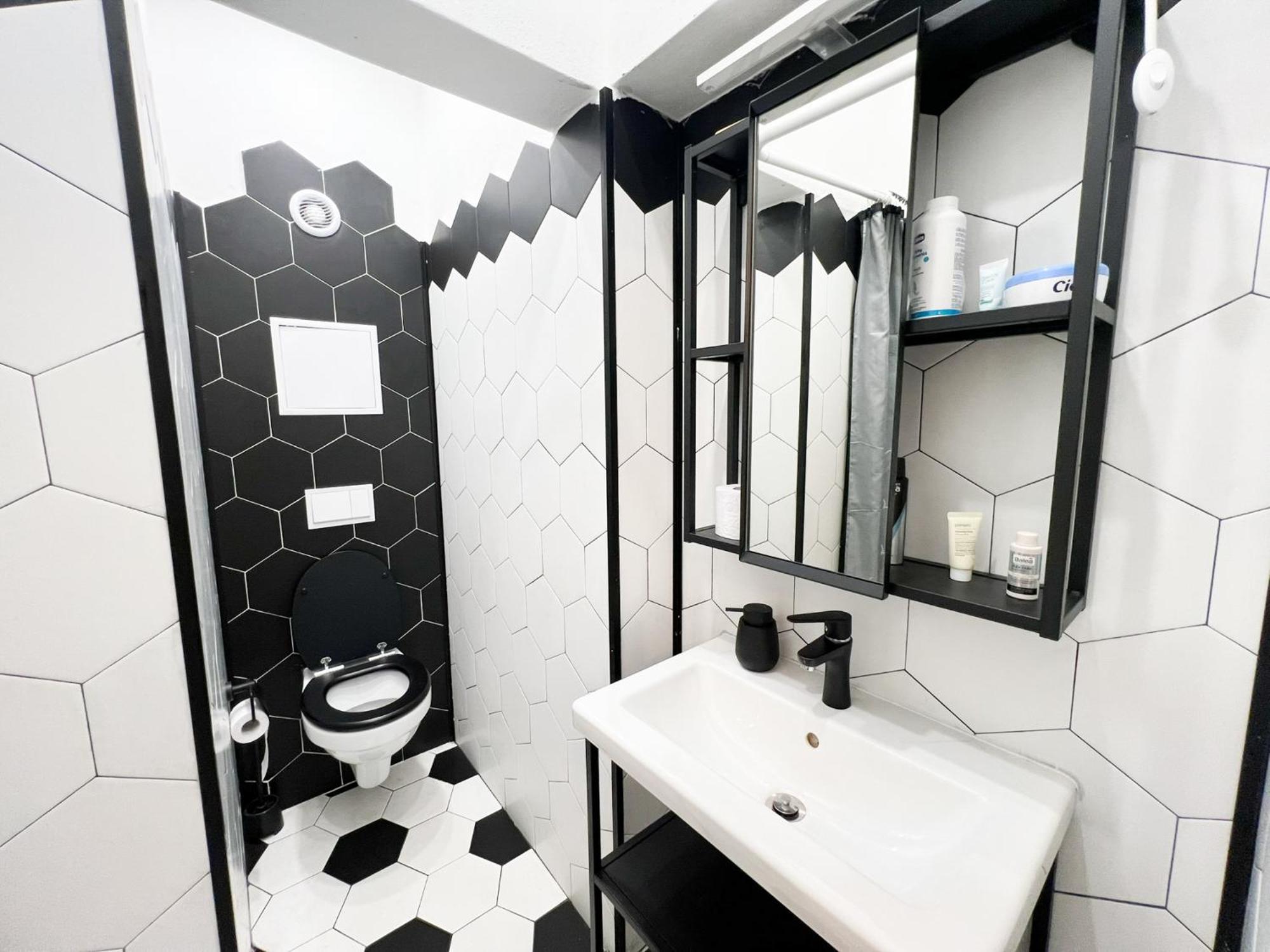 Perfect Long-Term Stay Stylish And Spacious Top Center Next To Vitosha Blvd ソフィア エクステリア 写真